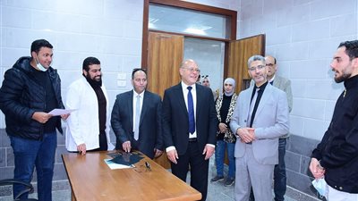 النعماني يلتقي بالمرضي والأطباء ويؤكد دعمًا غير محدود للمنظومة الطبية