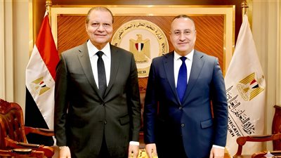 رئيس الرقابة الصحية يبحث تسريع وتيرة اعتماد المستشفيات الجامعية مع وزير التعليم العالي