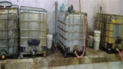 ضبط مصنع بدون ترخيص لإنتاج وتعبئة الأسمدة والمخصبات الزراعية المغشوشة