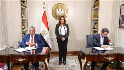 التنمية المحلية توقع بروتوكولًا لتطوير المساحات العامة ضمن مبادرة 