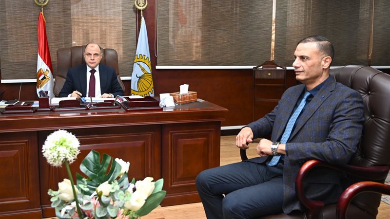 محافظ الغربية خلال