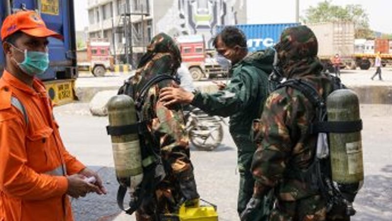 خبراء مفرقعات