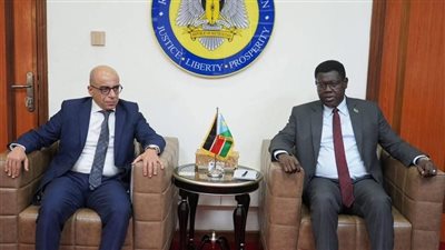 وزير خارجية جنوب السودان يبحث مع السفير المصرى العلاقات الثنائية