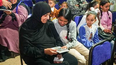 بعروض فنية تنويرية.. 