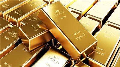 قفزة قوية للذهب بنهاية الأسبوع بدعم ضبابية المشهد الأمريكي