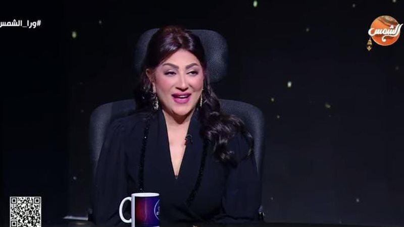 للفنانة وفاء عامر