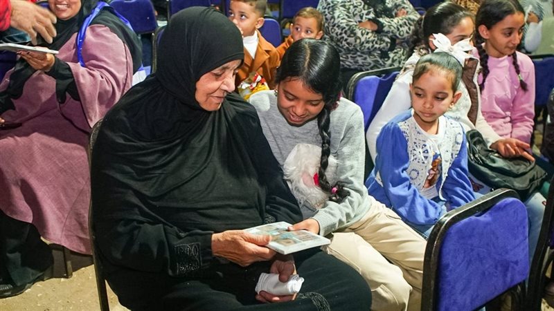 عروض فنية تنويرية