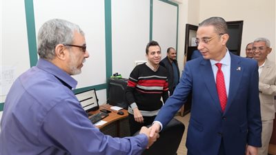 محافظ الجيزة يشدد على الانضباط وتسريع وتيرة العمل خلال شهر رمضان