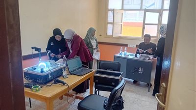 القومي للمرأة بسوهاج يستخرج 107 بطاقات رقم قومي مجانًا لسيدات قرية الحسنة بطما