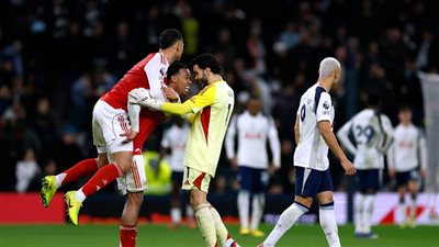 أرسنال يكتسح توتنهام في ديربي لندن ويواصل الصدارة