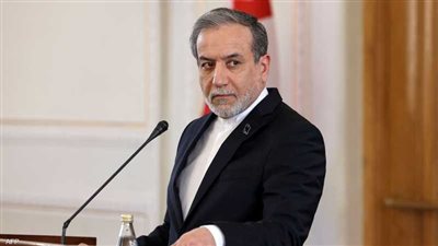 وزير الخارجية الإيراني: نعد مسودة اتفاق.. وقد التقي ويتكوف الخميس في جنيف