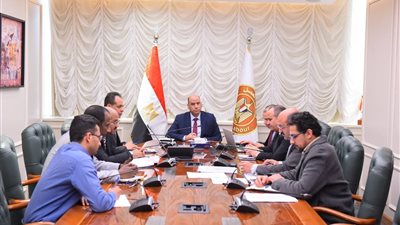 وزير العمل يعقد اجتماعًا تنسيقيًا لمتابعة الاستعدادات الخاصة بالانتخابات النقابية العمالية