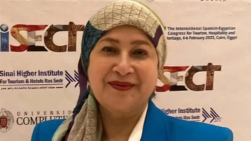 الدكتورة سمر مصطفي