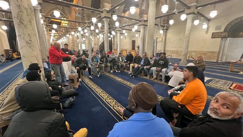 خلال الدرس بلغة الإشارة