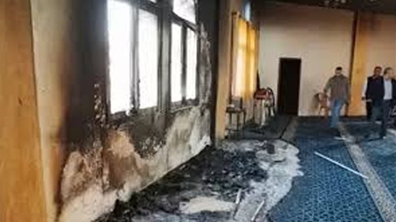 إحراق مسجد أبي بكر