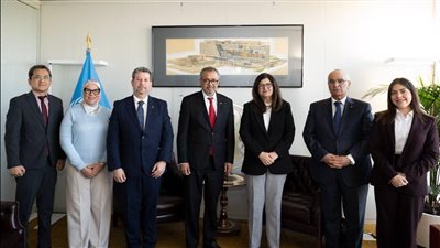 فلسطين تبحث مع 