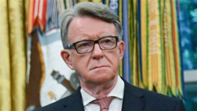 الشرطة البريطانية تعتقل سفير المملكة السابق لدى واشنطن