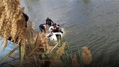 مصرع شخص وإصابة 6 آخرين في انقلاب ميكروباص بترعة الإبراهيمية بملوي بالمنيا