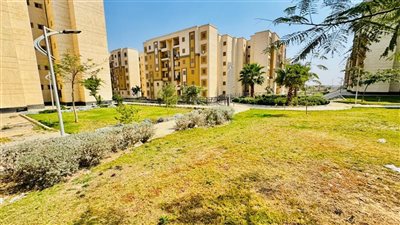 وزيرة الإسكان تتابع موقف تنفيذ وحدات 