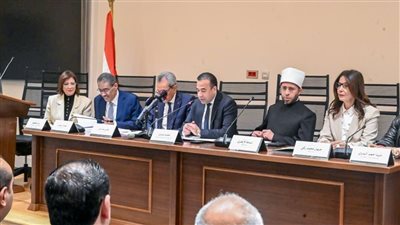 وزيرة الثقافة تناقش تنظيم استخدام الأطفال لمواقع التواصل