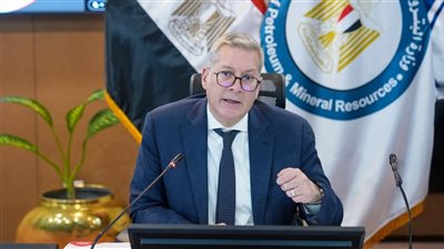 بئر جديدة تبدأ إنتاج الزيت الخام من حقل بلاعيم البحري