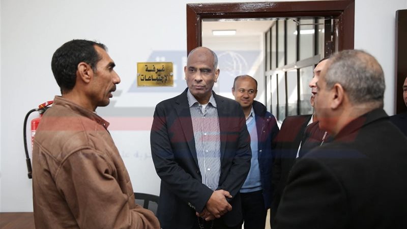 جولة المحافظ 