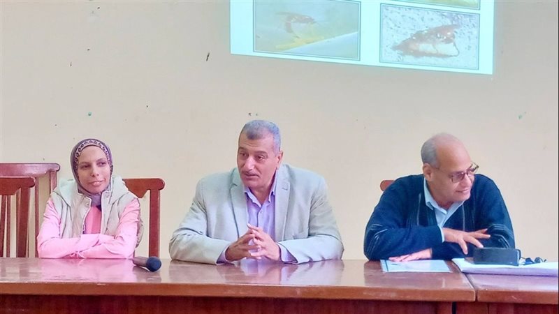 جانب من الندوة 