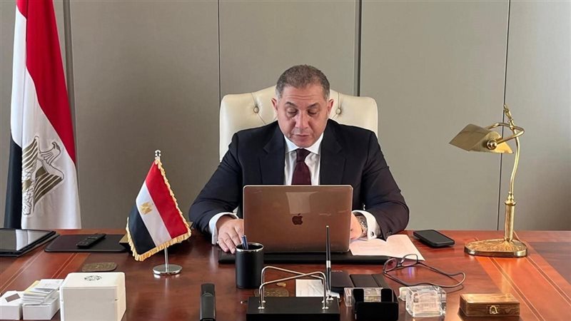 السفير طارق طايل