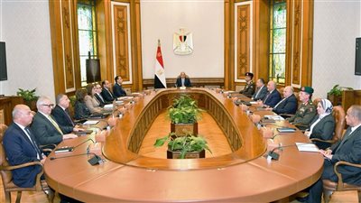الرئيس السيسي يجتمع مع مجلس أمناء الأكاديمية الوطنية لتدريب وتأهيل الشباب