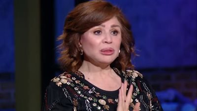 إلهام شاهين: 