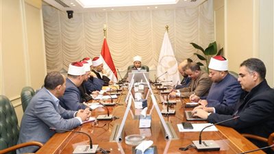 وزير الأوقاف يوجّه بمتابعة جاهزية المساجد وتعزيز الدور الدعوي خلال رمضان