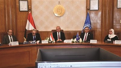 محافظ الإسماعيلية يشارك لأول مرة بمجلس جامعة قناة السويس