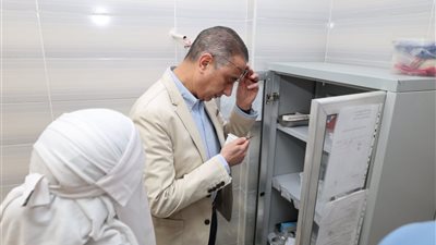 محافظ الجيزة يتفقد مستشفى البدرشين ومركز طب الأسرة بقرية دهشور