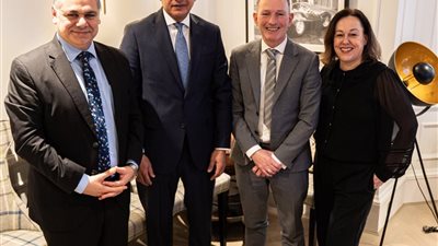 وزير السياحة والآثار يلتقي منظمي الرحلات البريطانيين لتعزيز الحركة السياحية لمصر