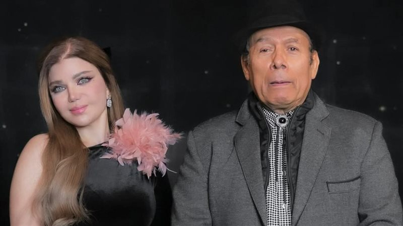 الفنان احمد ماهر