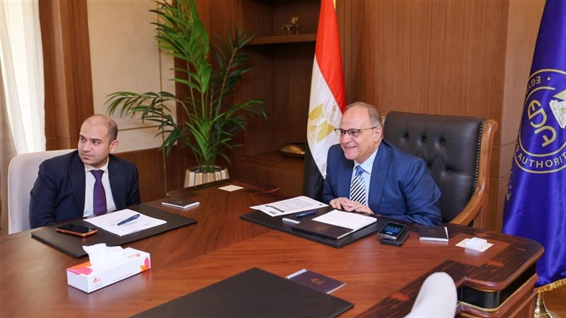 اجتماع رئيس هيئة