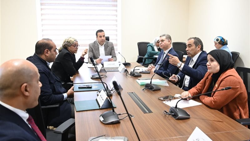 لجنة الاتصالات وتكنولوجيا