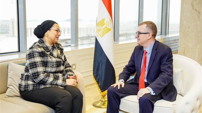 لقاء المستشارة أمل