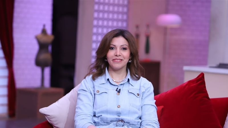 الناقدة سارة نعمه