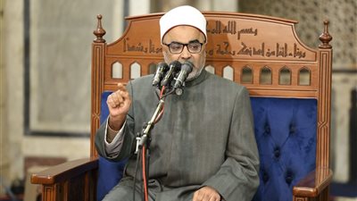 درس التراويح بالجامع الأزهر: الانتصار على النفس أعظم مقاصد الصيام 