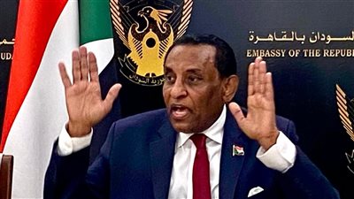 رئيس وزراء السودان لـ
