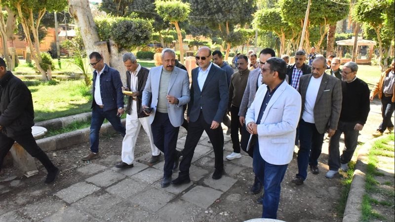 محافظ أسيوط يتفقد