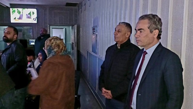 الكاتب والإعلامي