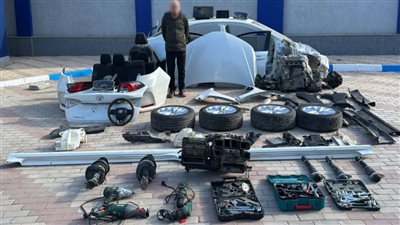 ضبط متهم سرق سيارة وقطعها تمهيدا لبيعها  كقطع غيار  بالإسماعيلية 