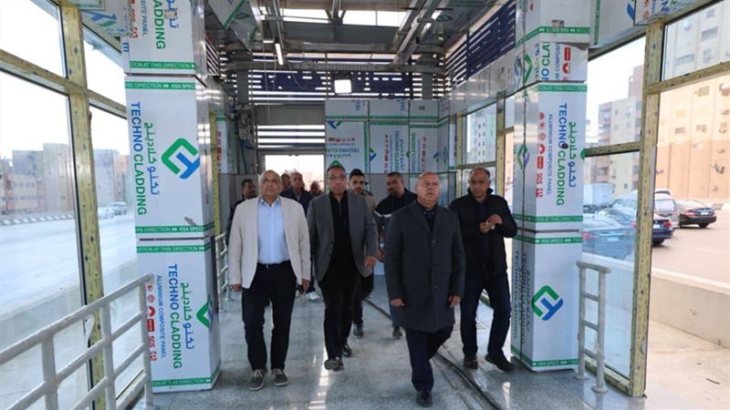 الوزير يتفقد التشطيبات