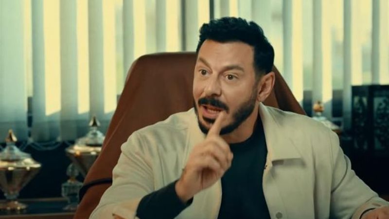 الفنان مصطفى شعبان