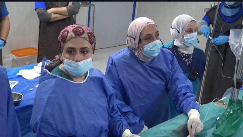 جانب من اجراء القسطرة