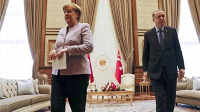 أردوغان ينتقد ميركل لاستخدامها تعبير 