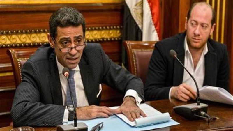 أفريقية النواب تكرم