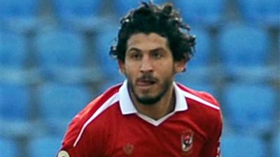 مدافع الأهلي جاهز لمواجهة الدروايش